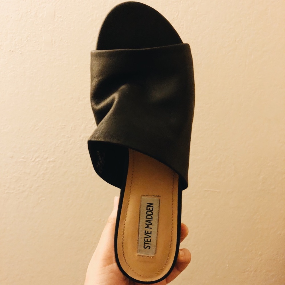 Steve Madden Black Mules